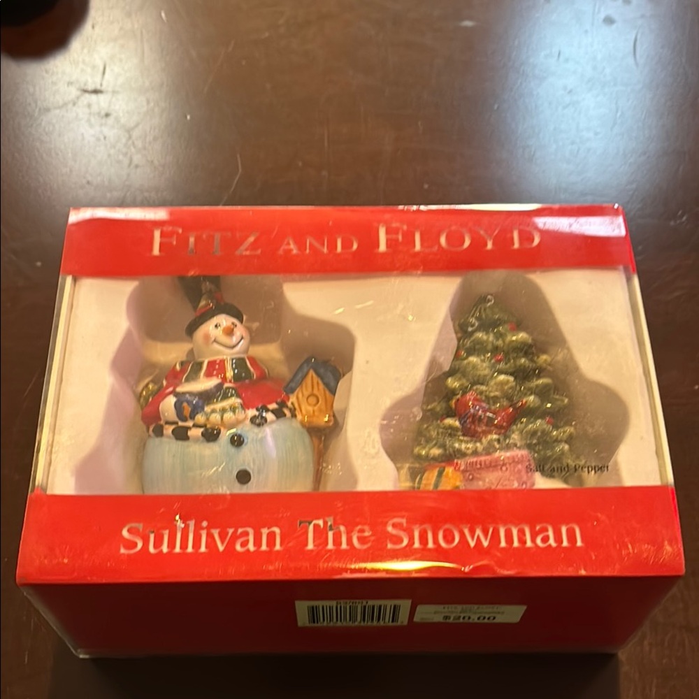 Fitz & Floyd ceramic Sullivan the Snowman Salt & Pepper Shakers NWT